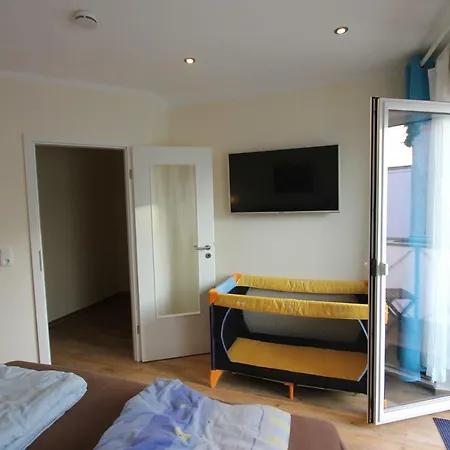 In Warnemuende, Friedrich-franz-strasse 11 Apartmán *