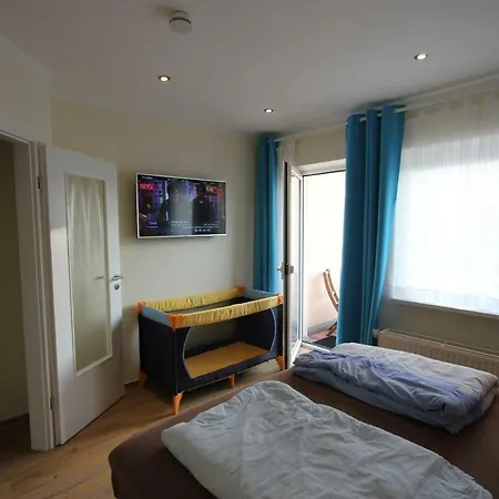 In Warnemünde, Friedrich-franz-straße 11