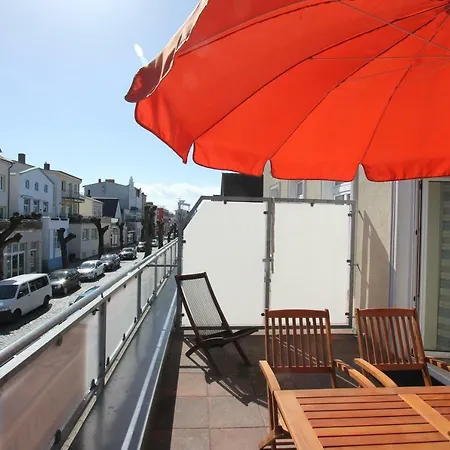 In Warnemuende, Friedrich-franz-strasse 11 Apartment