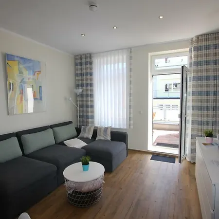 In Warnemuende, Friedrich-franz-strasse 11 Apartment *