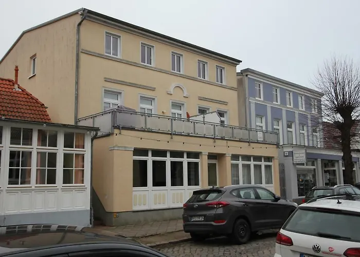 Ff11 In Warnemuende, Friedrich-franz-strasse 11 Rostock