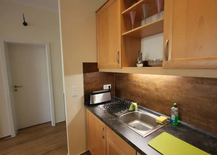 Ff11 In Warnemuende, Friedrich-franz-strasse 11 *